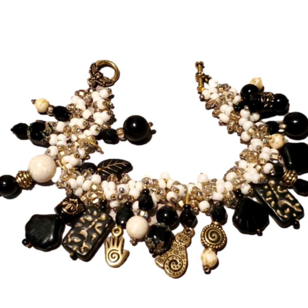♥️ NIB DESIGNS BRACELET